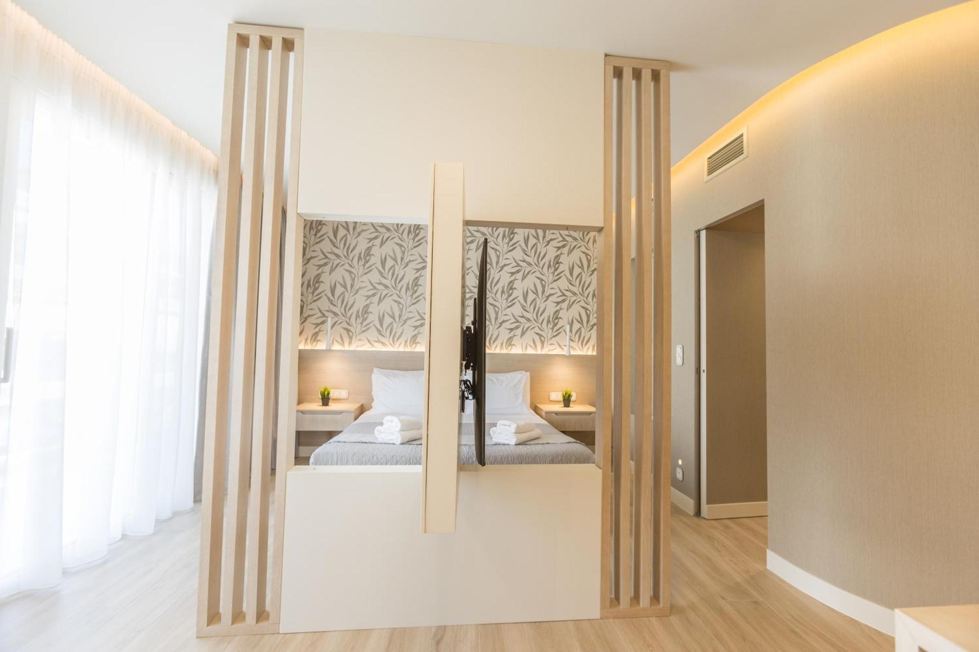 The Mediterranean Suites ピレウス エクステリア 写真