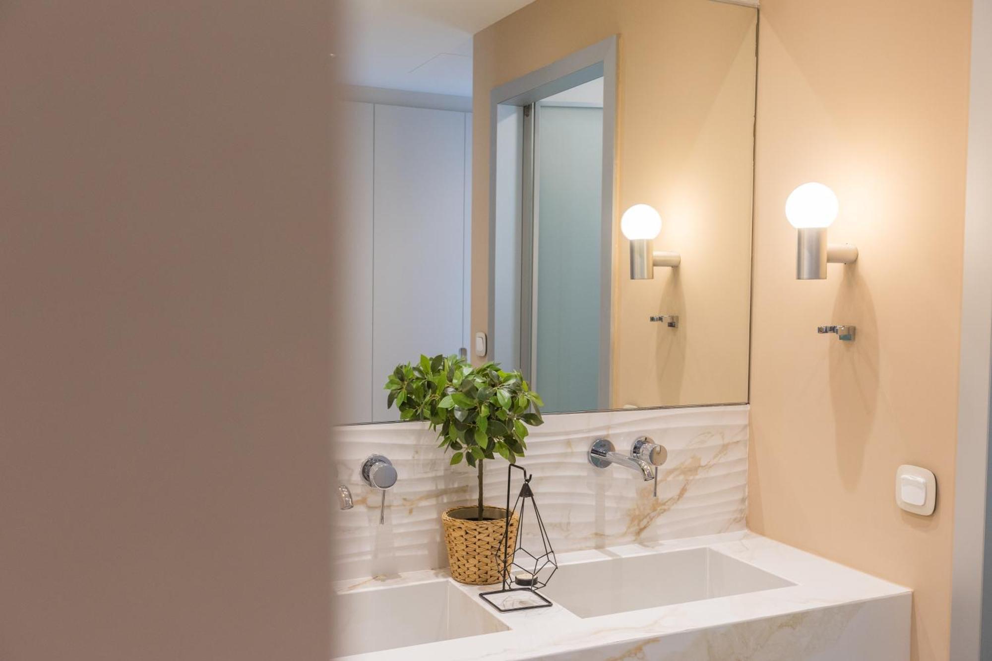 The Mediterranean Suites ピレウス エクステリア 写真