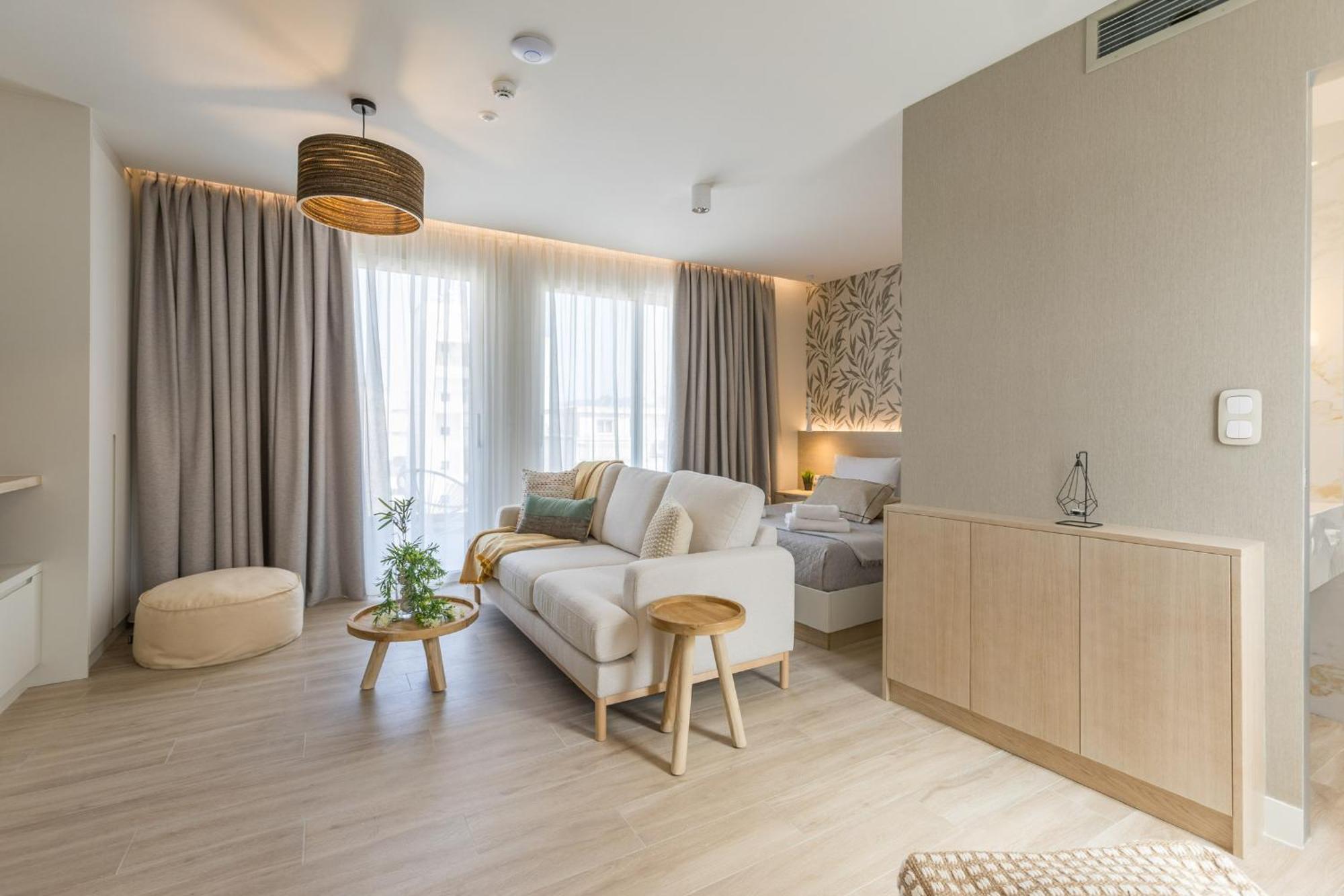 The Mediterranean Suites ピレウス エクステリア 写真